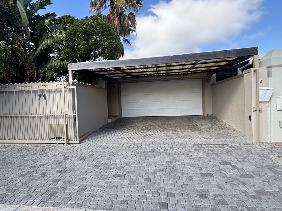 4 Bedroom Property for Sale in West Beach Western Cape